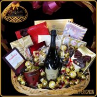 Ekskluzivni poklon sa šampanjcem korpa Dom Perignon, jedinstven poklon za jubilarni rodjendan