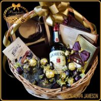 Luksuzni poklon za ljubitelje irskog viskija korpa Jameson, originalan poklon za godišnjicu, gift basket for men