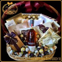 Ekskluzivan poklon sa malt viskijem korpa Glenfiddich 18, luksuzan poklon za muškarca, gift basket for men