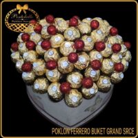 Poklon za devojke i zaljubljene set Ferrero buket Grand srce